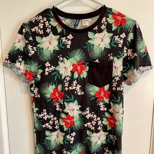 Bundle of Boys T-Shirts, (8 shirts) Sizes 12-13